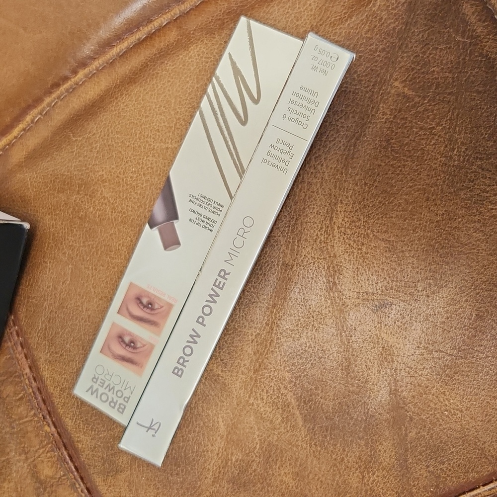 NWT - $2/15 - brow powder micro in taupe